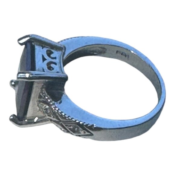 Vintage-Inspired Sterling Silver Ring With Amethyst Gemstone & Intricate Band 7 - Picture 3 of 10